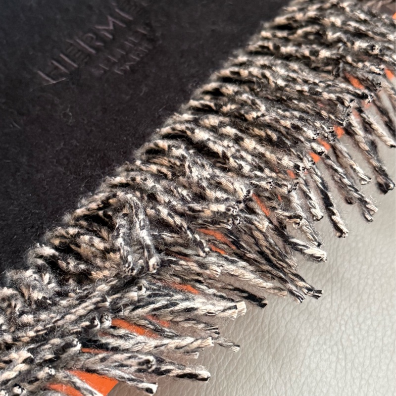 Hermes Double Face 黑拼裸灰色 大尺寸羊絨圍巾-5