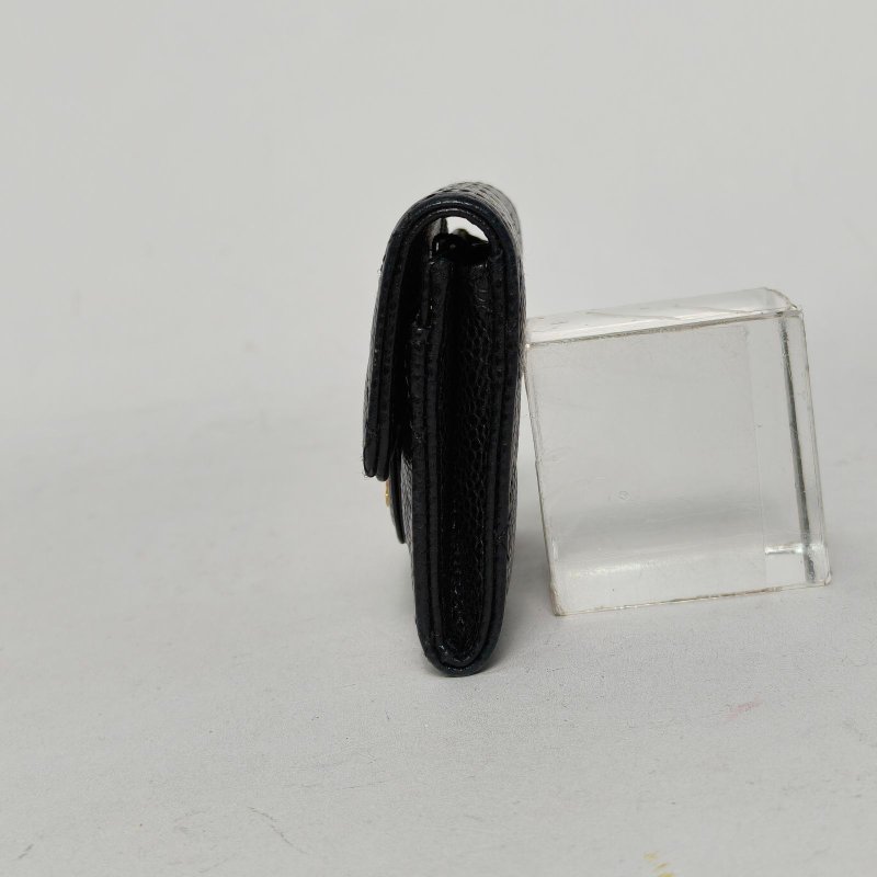 CHANEL CF短款口蓋錢包無後拉鏈11.5黑色荔枝牛皮27開金扣肩背包-1