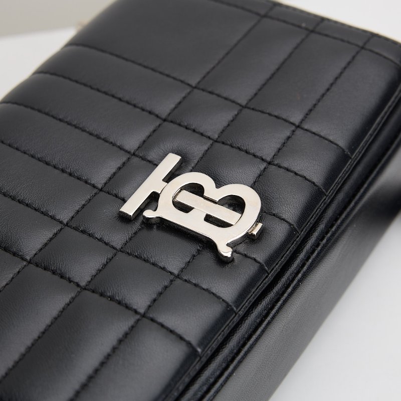 二手Burberry Lola 小號鍊包/黑銀-4