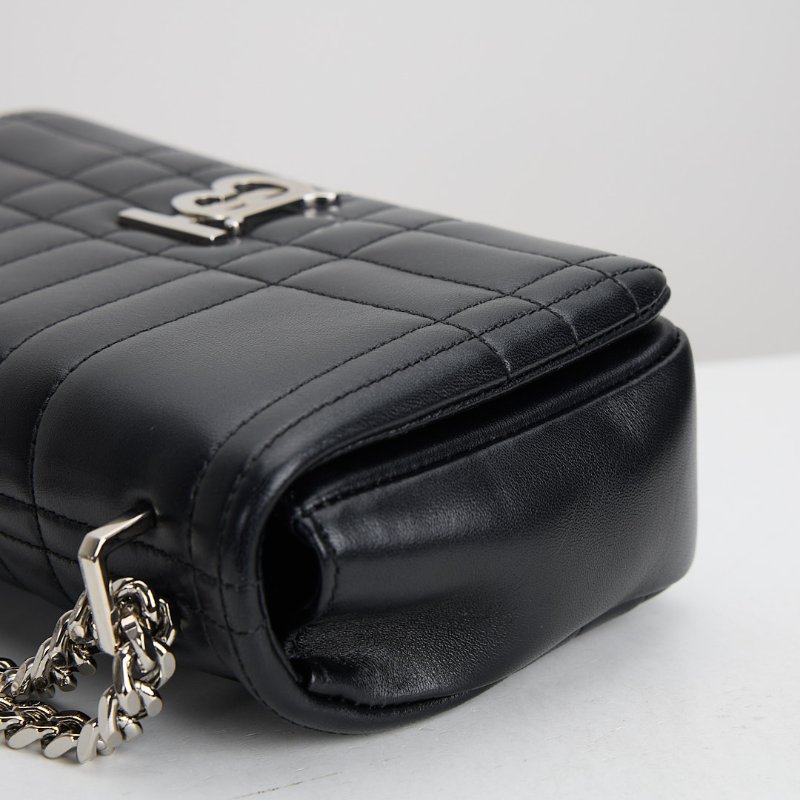 二手Burberry Lola 小號鍊包/黑銀-12