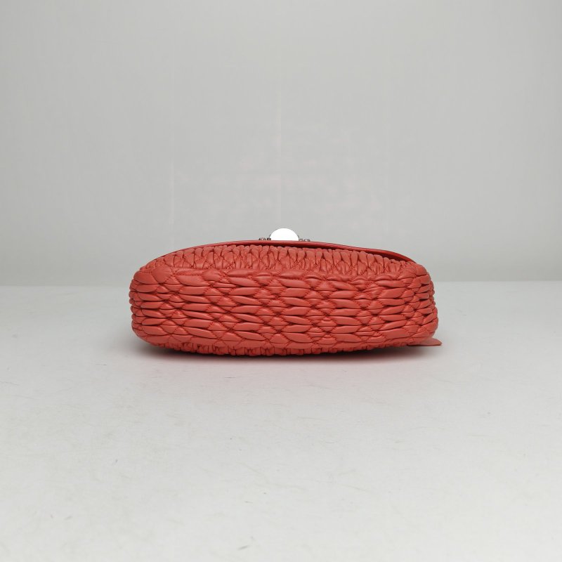 MIU MIU 紅色羊皮銀扣褶皺寶石鏈條單肩包肩背包-4