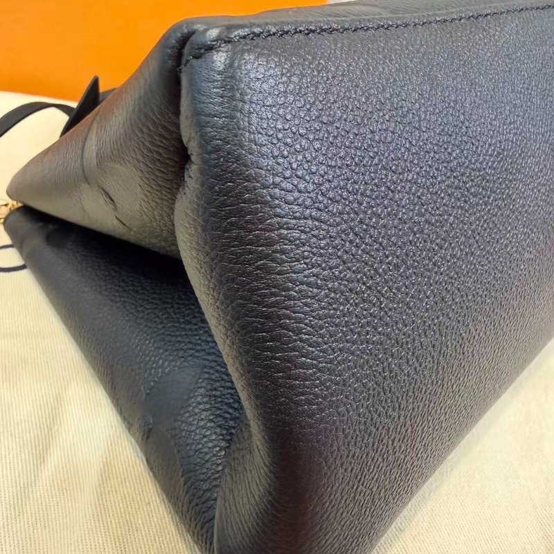 誠可議LV petit palais全皮黑色壓紋 芯片款 29*19*13 99新配件塵袋盒子鑰匙鎖購證-8