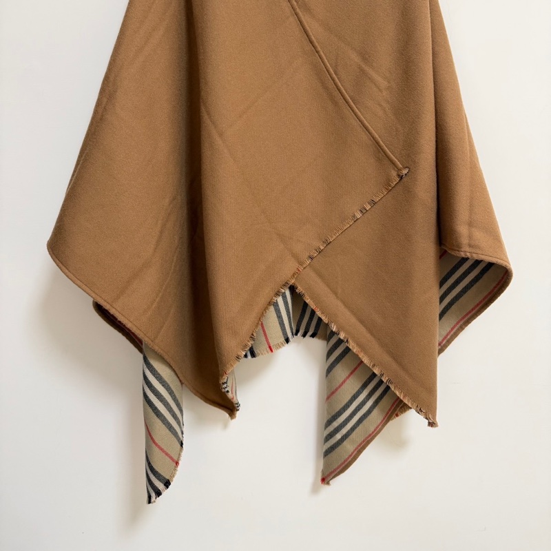 Burberry Icon Stripe 雙面羊毛斗篷 經典配色 披肩-13