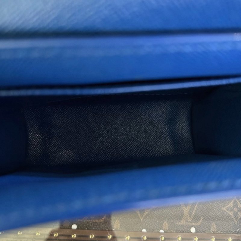 LV 黑三彩絕版小豬斜背包 16*15*6 98新配件塵袋-5