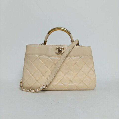 CHANEL 米色羊皮23開金扣金屬手柄菱格紋托特包單肩包肩背包
