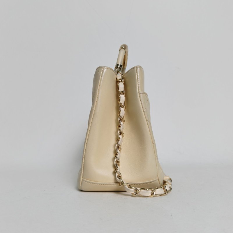 CHANEL 米色羊皮23開金扣金屬手柄菱格紋托特包單肩包肩背包-1