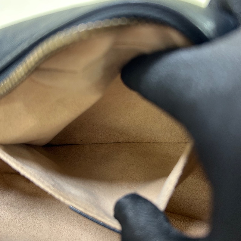 Gucci Marmont 雙 G 相機包斜背包-21