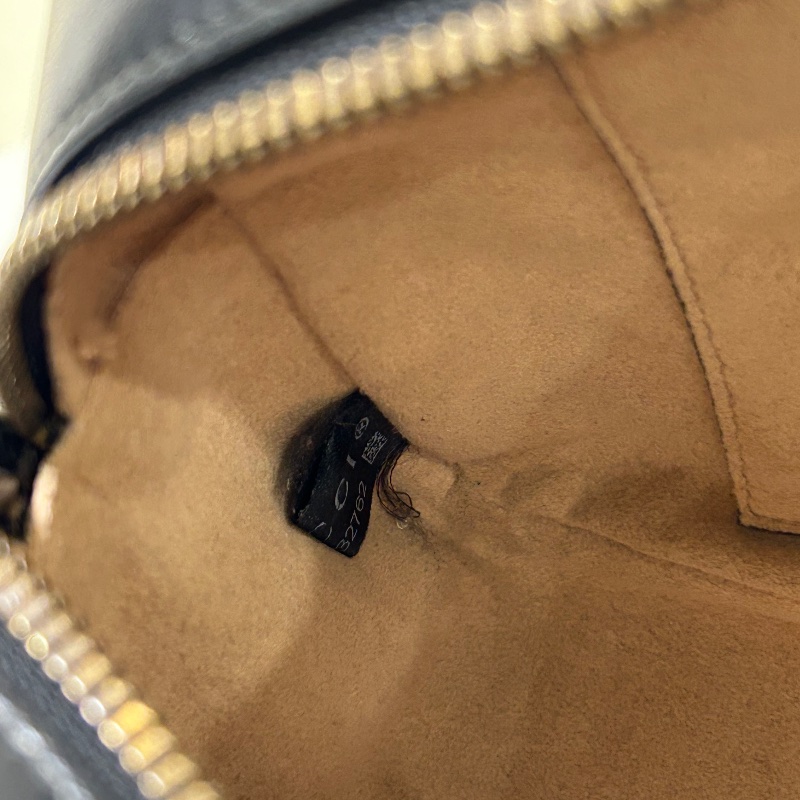 Gucci Marmont 雙 G 相機包斜背包-22