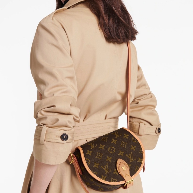 LV Tambourine 老花馬鞍包肩背包-4