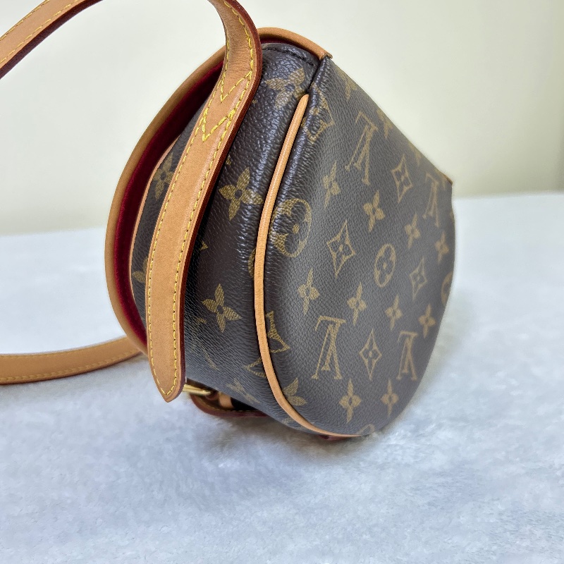 LV Tambourine 老花馬鞍包肩背包-12