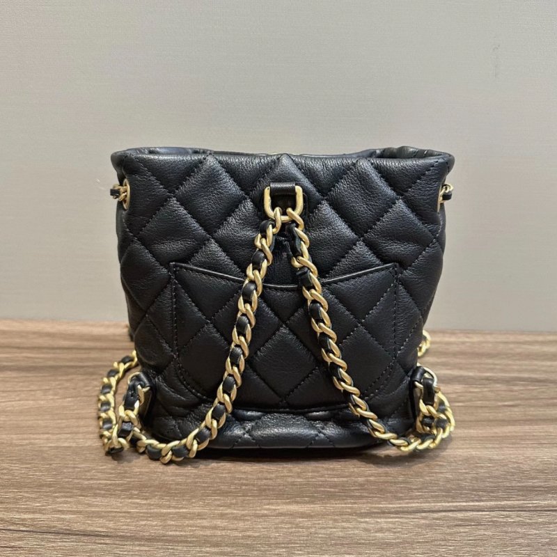 CHANEL 黑金23A子母抽繩水桶後背包17*16*11.5 99新配件塵袋-3