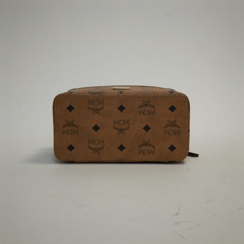 MCM RockstarVisetosOriginal化妝箱幹邑色PVC肩背包-4