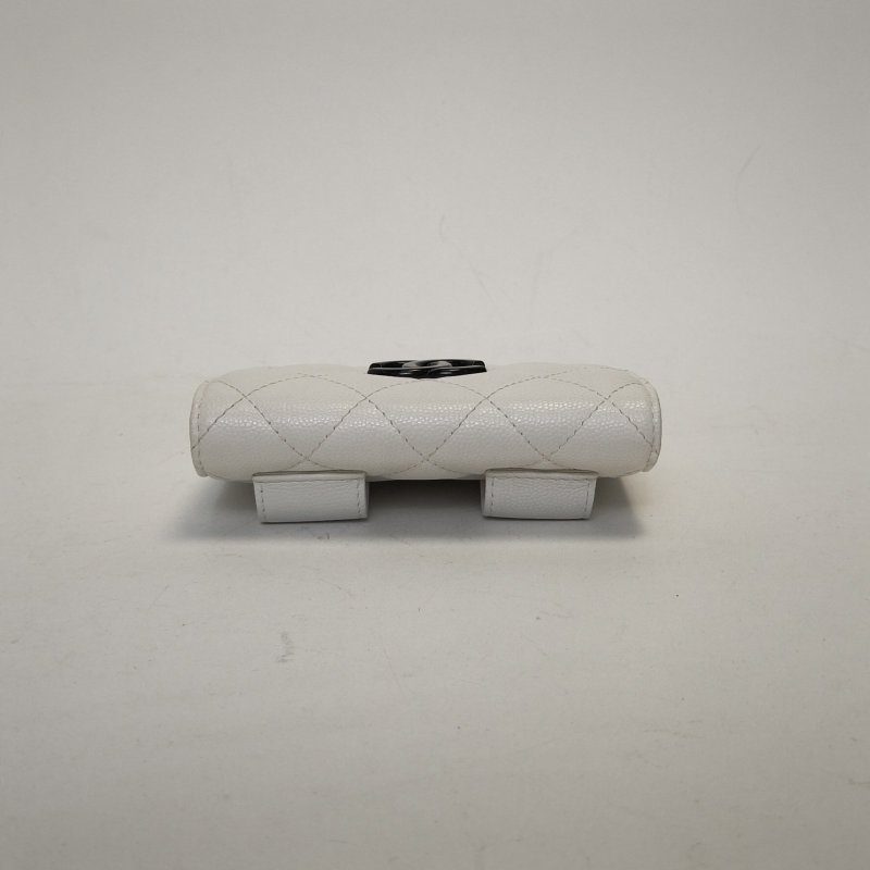 CHANEL 白色荔枝牛皮30開黑扣黑白熊貓配色腰包肩背包-4