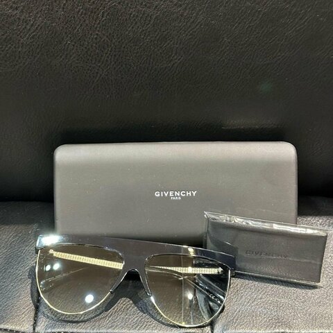 💎Han's house精品服飾💎givenchy紀梵希 粗框個性 墨鏡 太陽眼鏡