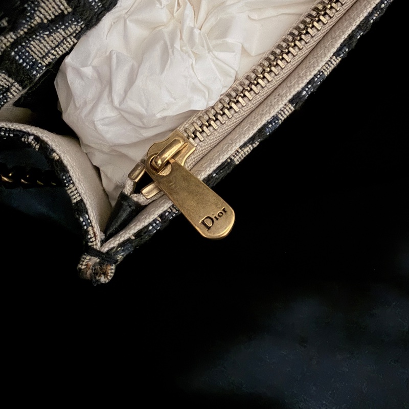 Dior Oblique  Saddle 大號WOC-15