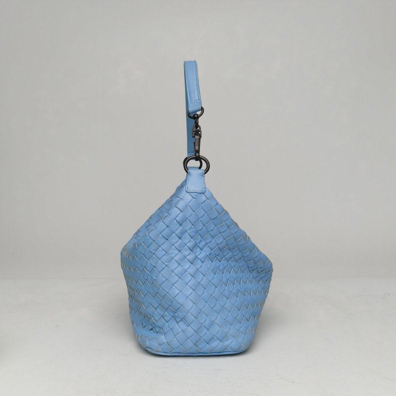 BOTTEGA VENETA 藍色羊皮經典編織飯盒包肩背包-1