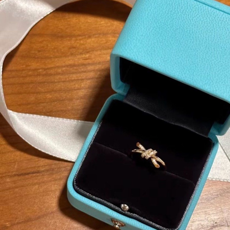 全🆕TIFFANY &CO.Knot系列玫瑰金單排鑽單環打結式18k玫瑰金戒指-3