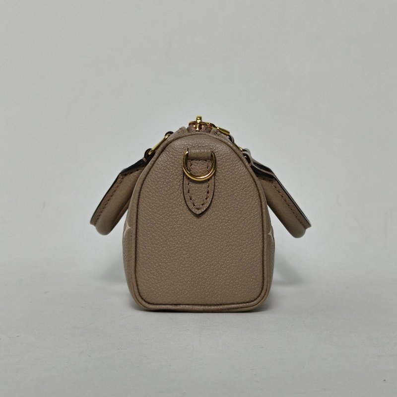 LOUIS VUITTON SpNano16可拆卸肩帶大象灰牛皮晶片大Logo印花肩背包-1