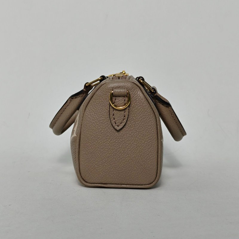 LOUIS VUITTON SpNano16可拆卸肩帶大象灰牛皮晶片大Logo印花肩背包-3