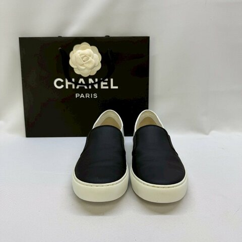 CHANEL 皮革休閒懶人鞋