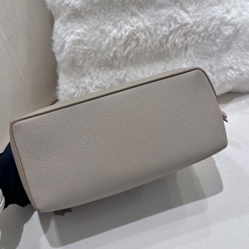 全🆕LOEWE Puzzle Edge 柔軟粒面牛皮革單肩斜挎 手提包 小號 女款 沙色-3