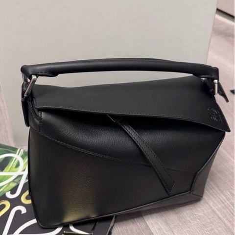 全🆕LOEWE Puzzle 浮雕字謎 牛皮革單肩袋手袋斜孭袋小號 small