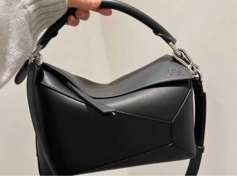 全🆕LOEWE Puzzle 浮雕字謎 牛皮革單肩袋手袋斜孭袋小號 small-3