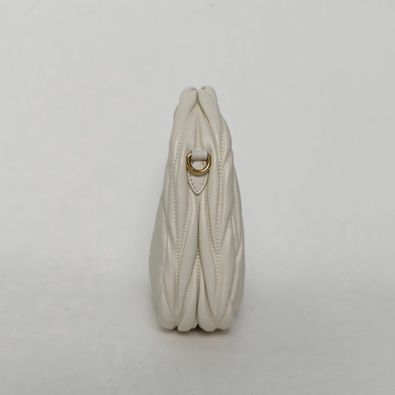 MIU MIU 白色羊皮miumiuhobomini手提斜跨包肩背包-3