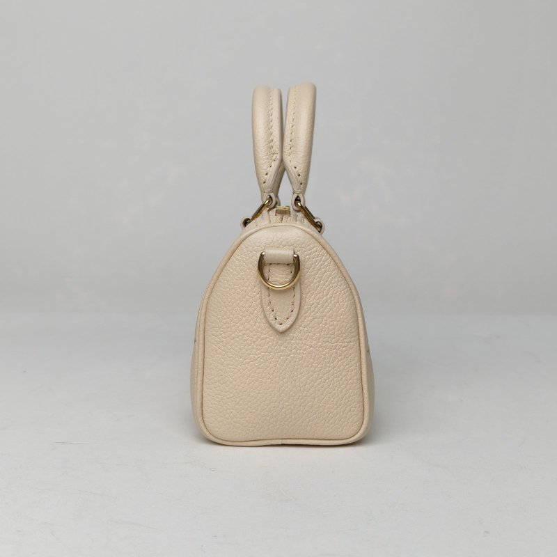 LOUIS VUITTON SpNano16可拆卸肩帶米白色牛皮晶片大Logo印花肩背包-3