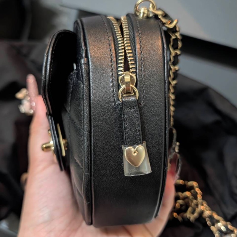 全新 Chanel小號愛心包 22S-10