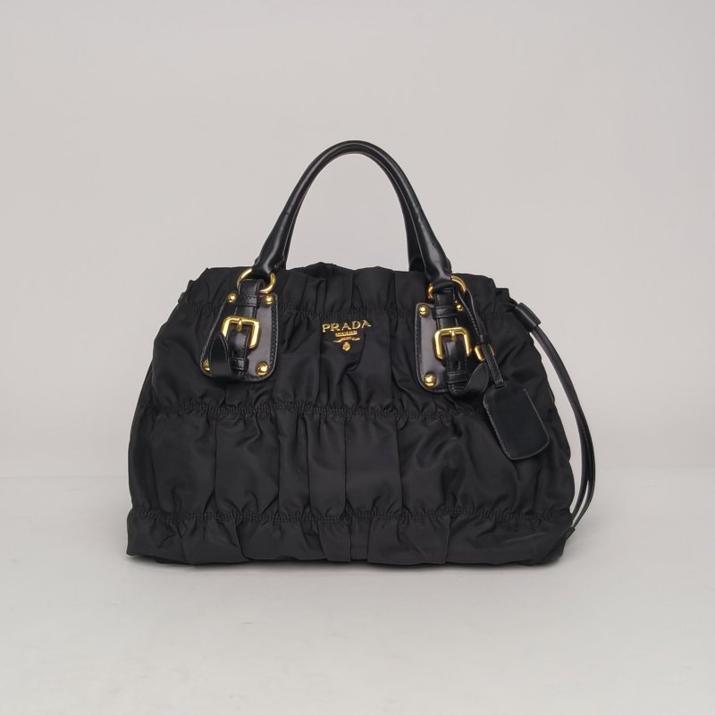PRADA 黑色尼龍金扣褶皺手提包配可拆卸肩帶肩背包-0