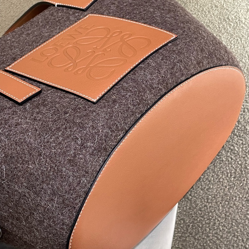 ▪️富貴選物FUGUEI▪️Loewe 羊毛氈拼皮革大象包-9