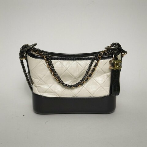 CHANEL GABRIELLE流浪小號20白色牛皮26開金銀扣黑底肩背包