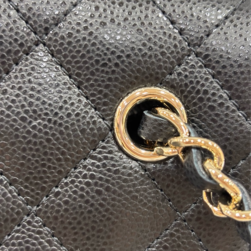 CHANEL AS4399 DUMA 黑色荔枝皮金鍊 坦克包炸藥包後背包肩背包側背包手提包-26