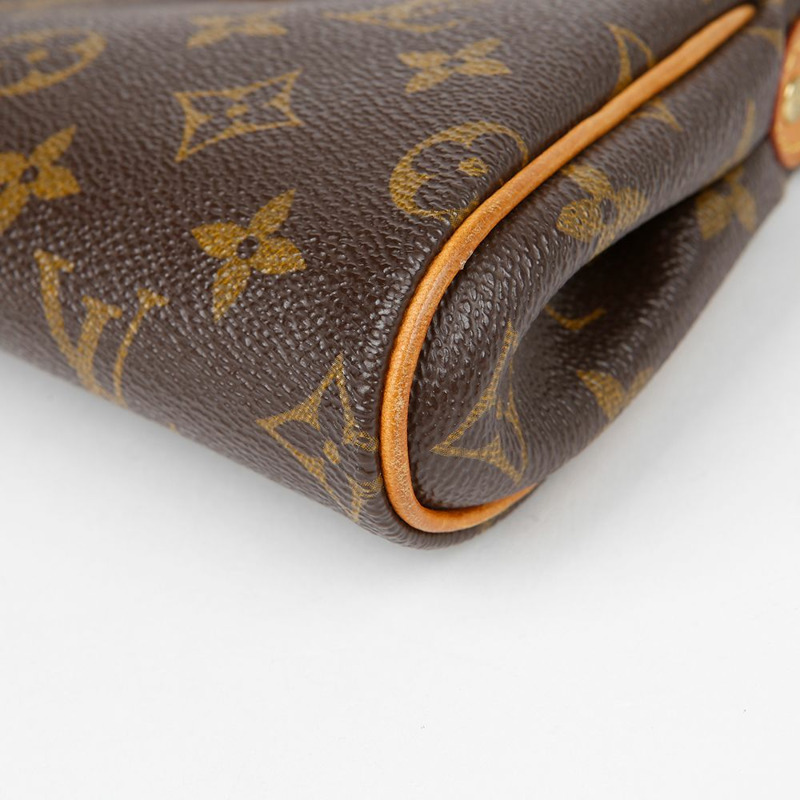 LOUIS VUITTON M95567 伊娃手拿單肩斜背包-9
