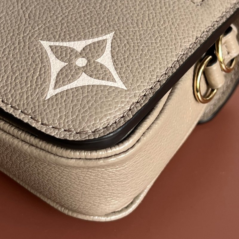 ::LOUIS VUITTON:: LV M23081 Pochette Métis East West 斑鳩灰 手提包 肩背包 法棍 腋下包-10