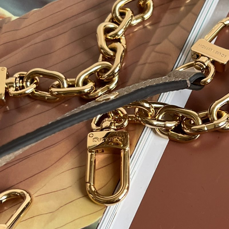 ::LOUIS VUITTON:: LV M23081 Pochette Métis East West 斑鳩灰 手提包 肩背包 法棍 腋下包-44