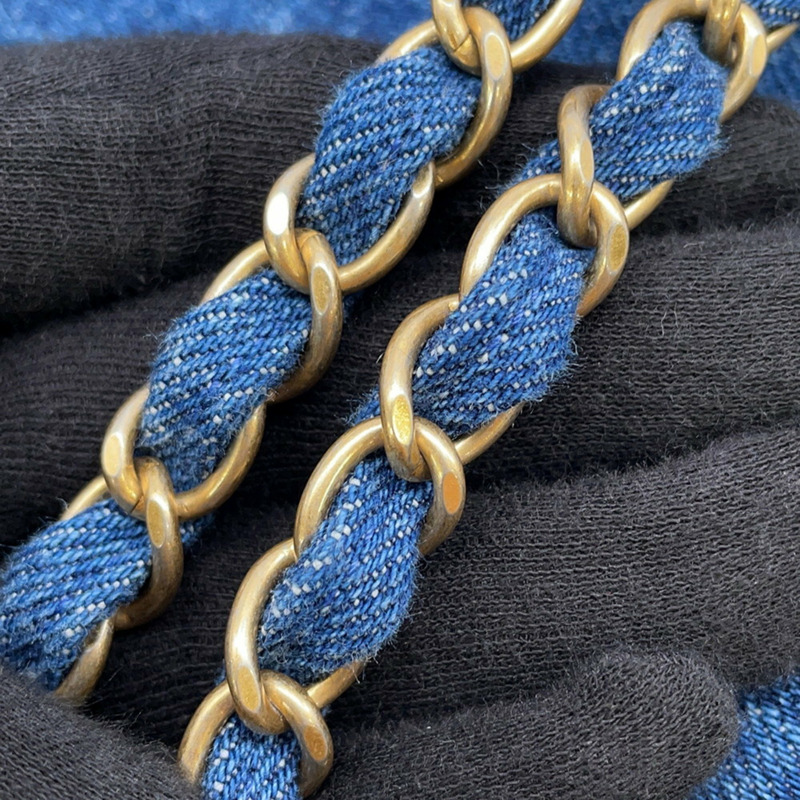 香奈兒 Coco Mark 牛仔布斜背包 CHANEL-8