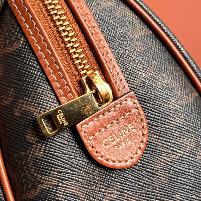 ::CELINE:: 經典凱旋門老花 小號波士頓包 斜背包 手提包-8