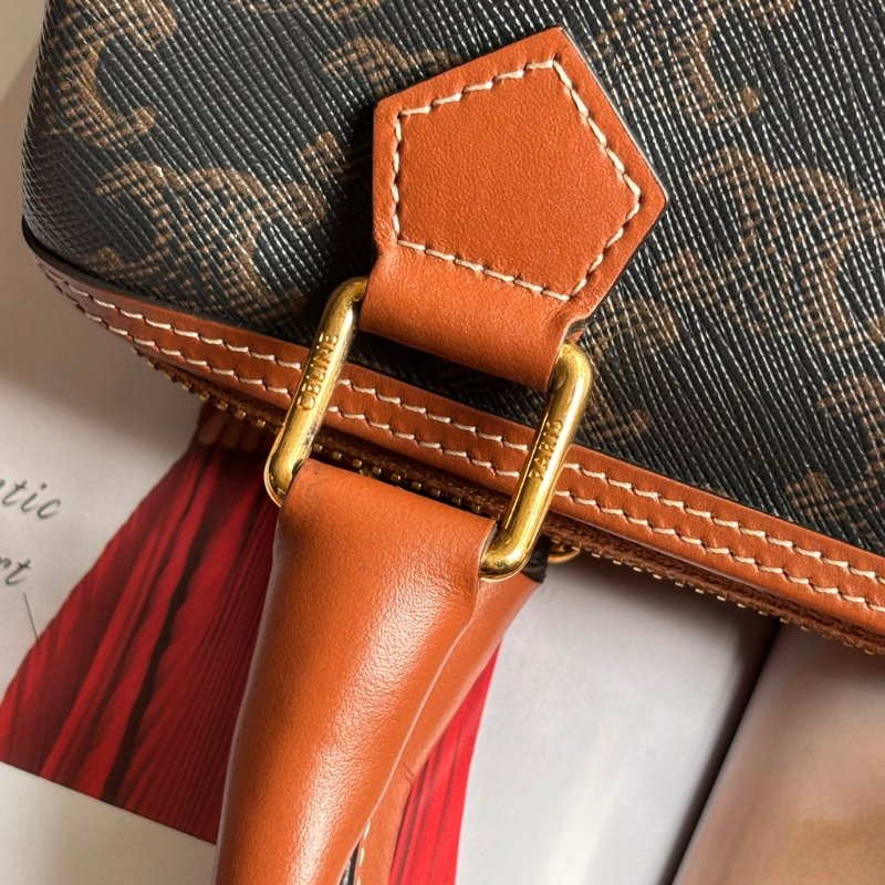 ::CELINE:: 經典凱旋門老花 小號波士頓包 斜背包 手提包-24