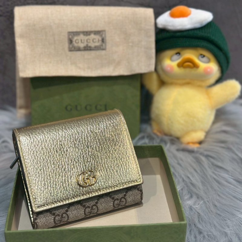 💎Han's house精品服飾💎GUCCI Wallet金扣 短夾 銀色598587-7