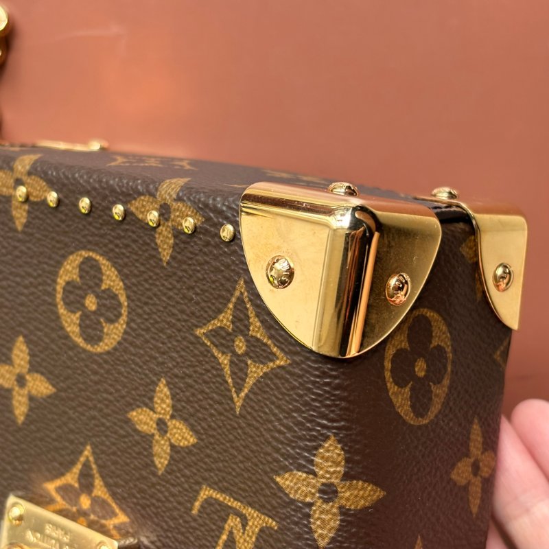 ::LOUIS VUITTON::LV M82465 Camera Box 經典雙色花紋手提相機包 斜背包-12