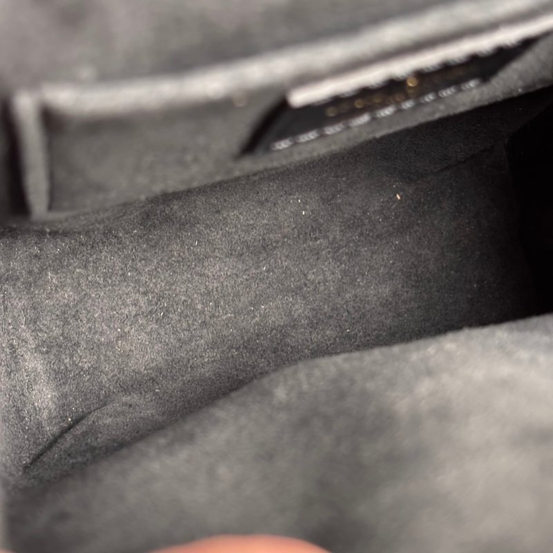 ::LOUIS VUITTON::LV M82465 Camera Box 經典雙色花紋手提相機包 斜背包-22