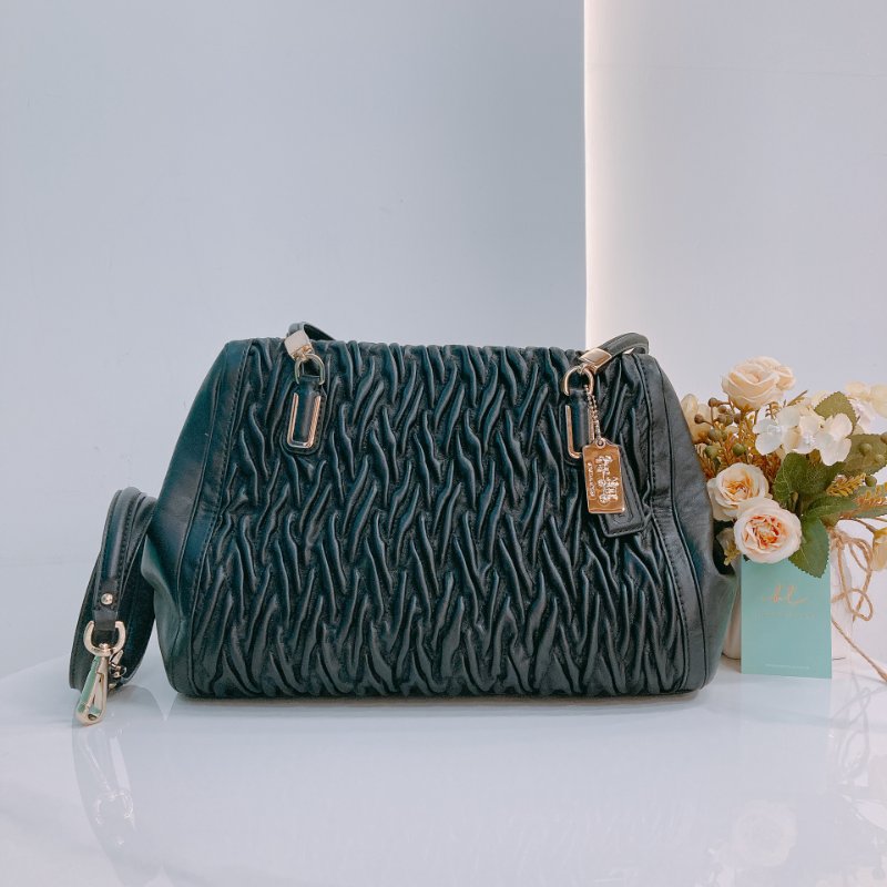 MS0380 Coach 蔻馳皺摺側背雲朵包 Madison Gathered Twisted Calfksin-0