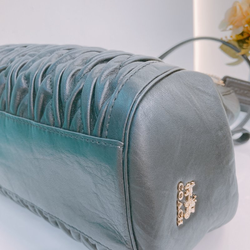 MS0380 Coach 蔻馳皺摺側背雲朵包 Madison Gathered Twisted Calfksin-8