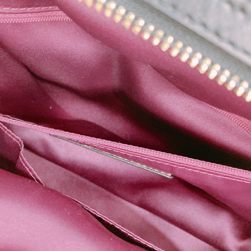 MS0380 Coach 蔻馳皺摺側背雲朵包 Madison Gathered Twisted Calfksin-21