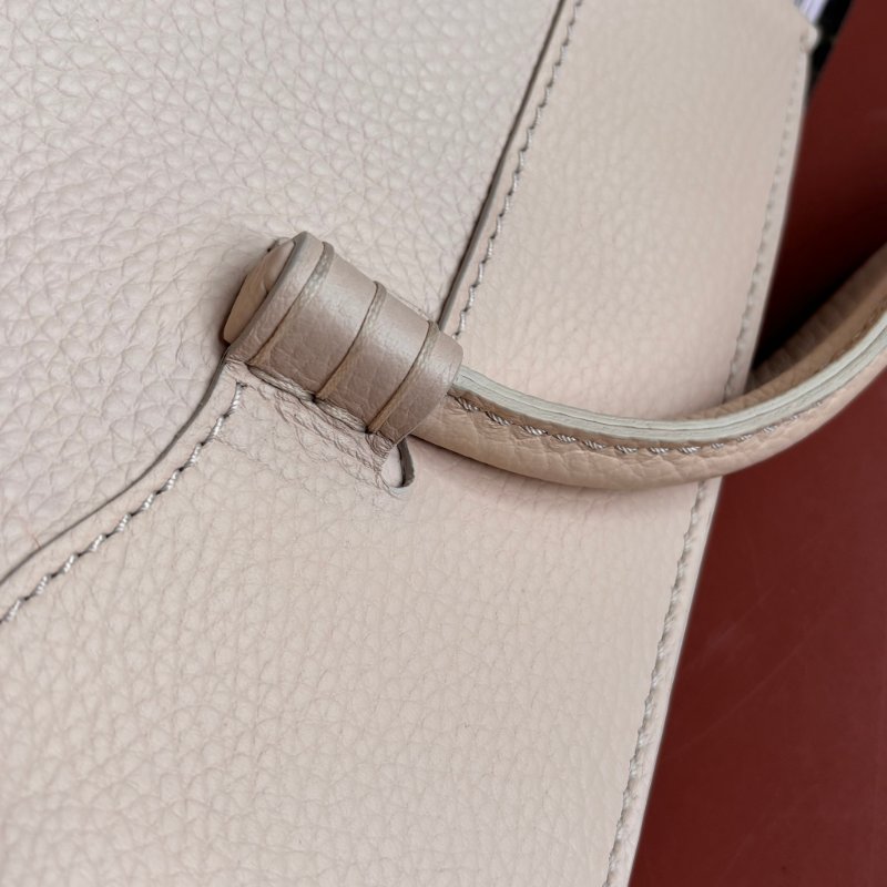 ::TODS:: Mocassino 經典品牌LOGO 乳白色牛皮托特包 手提包 肩背包 購物包-6