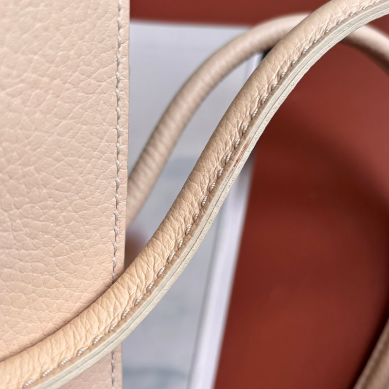 ::TODS:: Mocassino 經典品牌LOGO 乳白色牛皮托特包 手提包 肩背包 購物包-7