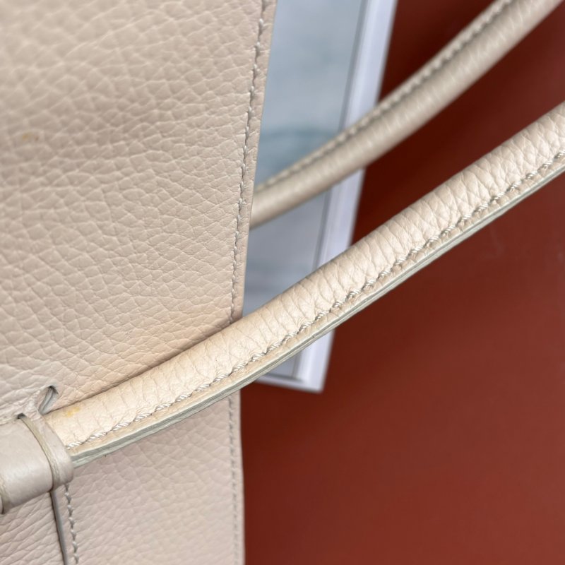 ::TODS:: Mocassino 經典品牌LOGO 乳白色牛皮托特包 手提包 肩背包 購物包-8