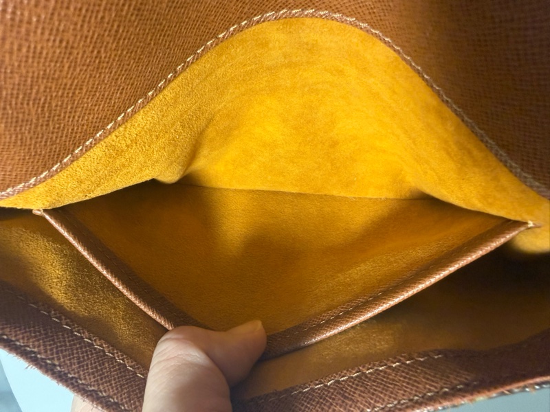 ✔️ LV Louis Vuitton 路易威登 MonogramM51257 橫式王菲包/肩背包-23